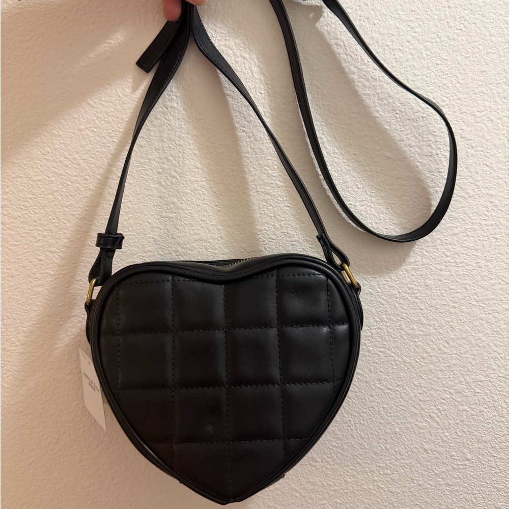 American eagle faux leather heart shaped purse crossbody bag new with tags
